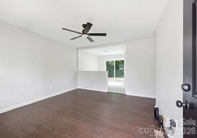 Photo 4 of Single family home for sale at 9430 Trinity Rd, Charlotte, NC 28216 | MLS# 4402794 | Listing updated on 2026-09-09