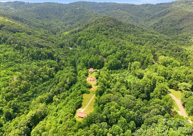 Photo 34 of Single family home for sale at 4125 Nc 226a, Marion, NC 28752 | MLS# 4402803 | Listing updated on 2026-08-31