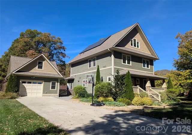 Single family home for sale at 6 Hamlet St, Black Mountain, NC 28711 | MLS# 4402819
