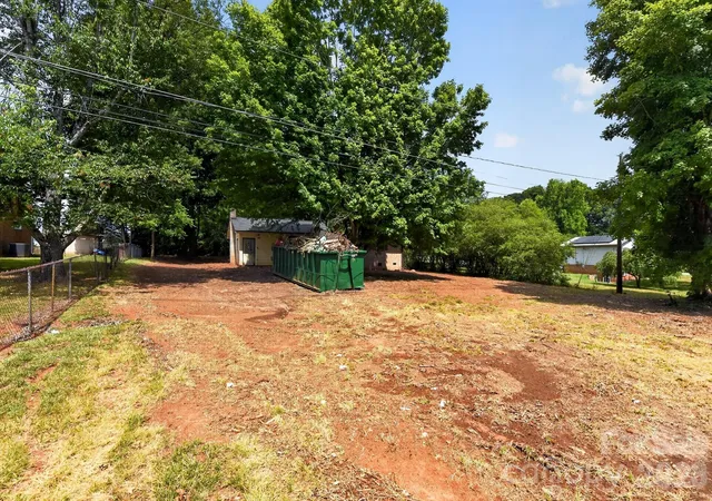 29th image of 1393 Field Cir, Hickory, NC 28602 | MLS# 4402821