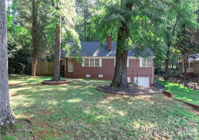 Photo 4 of Single family home for sale at 41 Elm St, Badin, NC 28009 | MLS# 4402838 | Listing updated on 2026-10-01