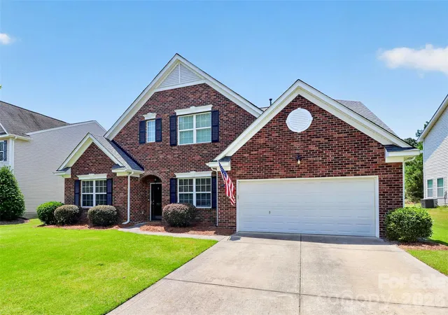 Photo 2 of Single family home for sale at 2053 Argentum Ave, Fort Mill, SC 29707 | MLS# 4402862 | Listing updated on 2026-08-28