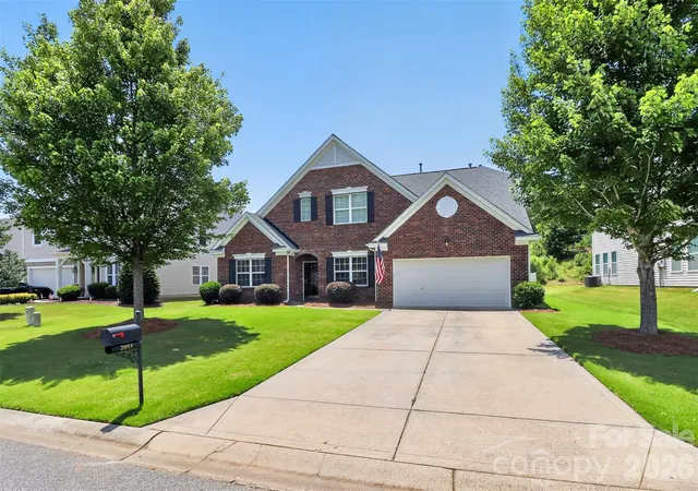 Photo 5 of Single family home for sale at 2053 Argentum Ave, Fort Mill, SC 29707 | MLS# 4402862 | Listing updated on 2026-08-28