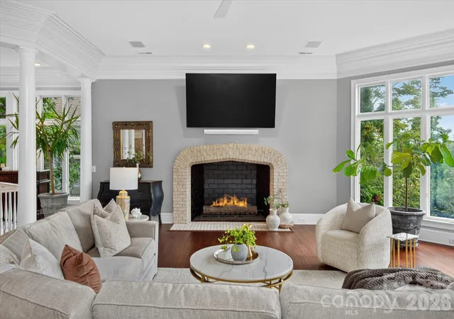 Photo 3 of Single family home for sale at 6812 Linkside Ct, Charlotte, NC 28277 | MLS# 4402893 | Listing updated on 2026-09-02