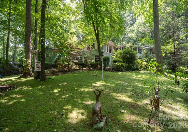 Photo 4 of Single family home for sale at 104 Ash Dr, Maggie Valley, NC 28751 | MLS# 4402926 | Listing updated on 2026-08-09