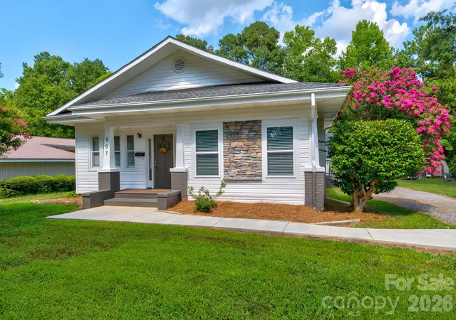 3rd image of 507 S Elm St, Cherryville, NC 28021 | MLS# 4402941
