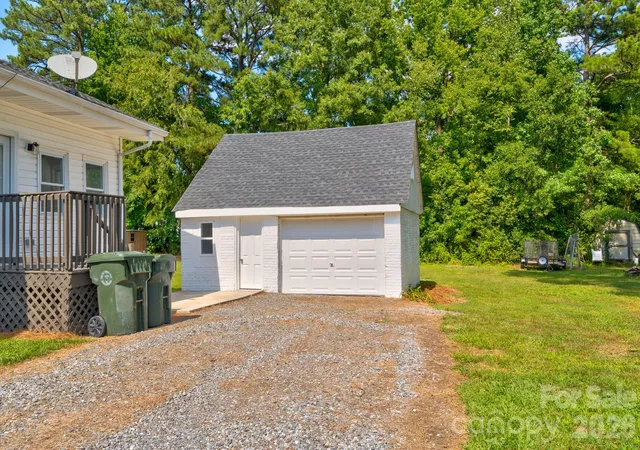5th image of 507 S Elm St, Cherryville, NC 28021 | MLS# 4402941