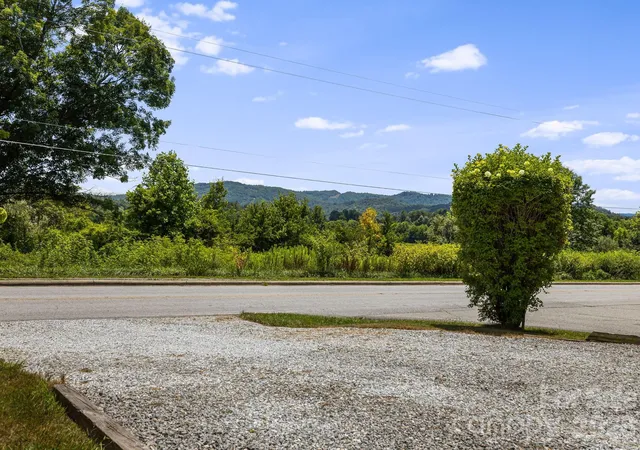 Homes for sale in Brevard, NC | 490 Ecusta Rd, Brevard, NC 28712 | MLS# 4402945