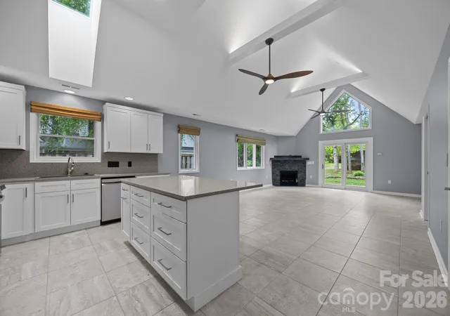 Photo 4 of Single family home for sale at 41 Beekeeper Trl, Swannanoa, NC 28778 | MLS# 4402946 | Listing updated on 2026-09-30