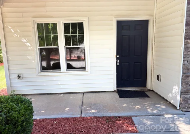 Homes for sale in Clover, SC | 305 Sandy Spring Ln, Clover, SC 29710 | MLS# 4402951