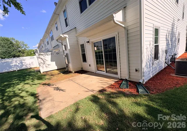 Homes for sale in Clover, SC | 305 Sandy Spring Ln, Clover, SC 29710 | MLS# 4402951