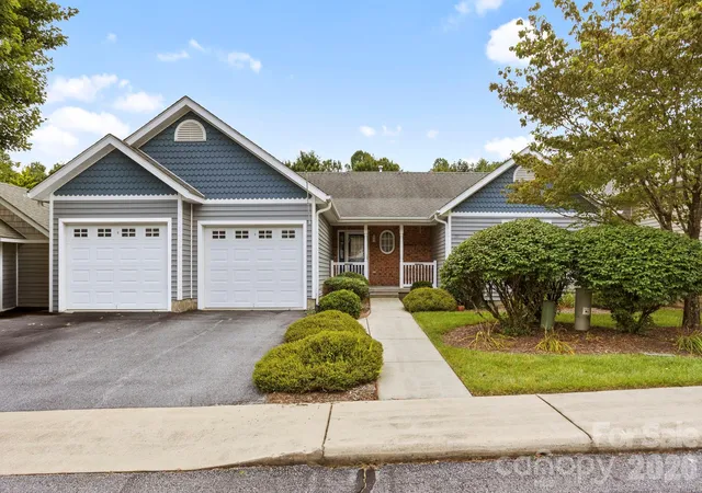 1st image of 315 Charlestown Dr, Hendersonville, NC 28792 | MLS# 4402982