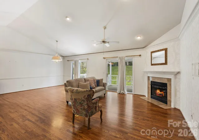 Photo 4 of Townhouse for sale at 315 Charlestown Dr, Hendersonville, NC 28792 | MLS# 4402982 | Listing updated on 2026-10-02