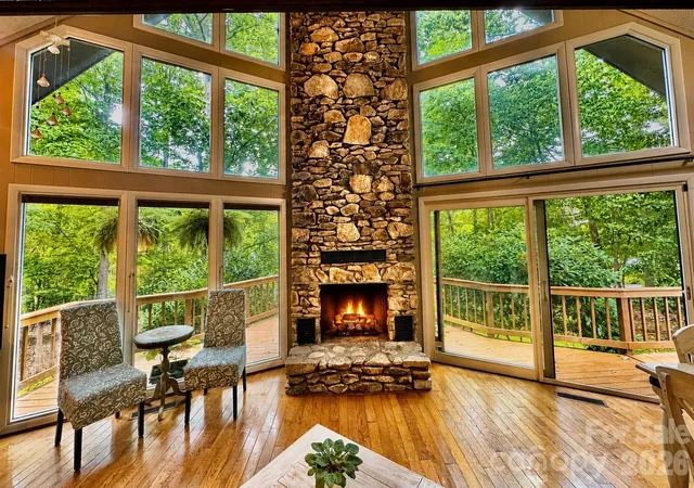 4th image of 55 Overlook Dr, Candler, NC 28715 | MLS# 4403012