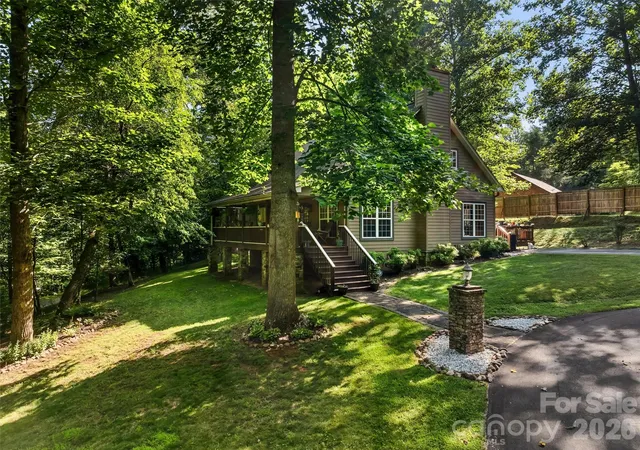 Photo 4 of Single family home for sale at 315 Honey Locust Ln, Whittier, NC 28789 | MLS# 4403024 | Listing updated on 2026-08-04
