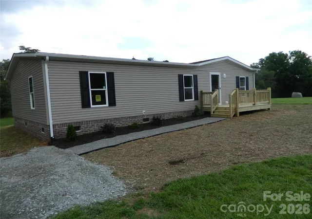 2nd image of 3944 Hollywood Ridge Rd Ne, Lenoir, NC 28645 | MLS# 4403035