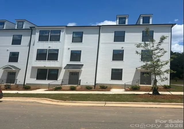 1st image of 3027 Pointe Town Dr, Charlotte, NC 28208 | MLS# 4403039