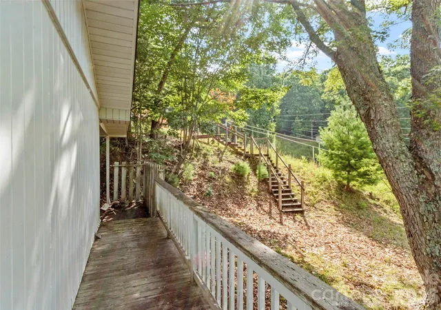 Photo 5 of Single family home for sale at 144 Florida Hl Dr, Green Mountain, NC 28740 | MLS# 4403040 | Listing updated on 2026-07-25