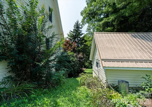 36th image of 530 West Side Rd, Burnsville, NC 28714 | MLS# 4403042