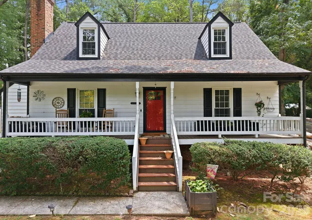 Photo 3 of Sale Pending at 127 Abercrombie Rd, Wake Forest, NC 27587 | MLS# 4403061 | Listing updated on 2026-08-16