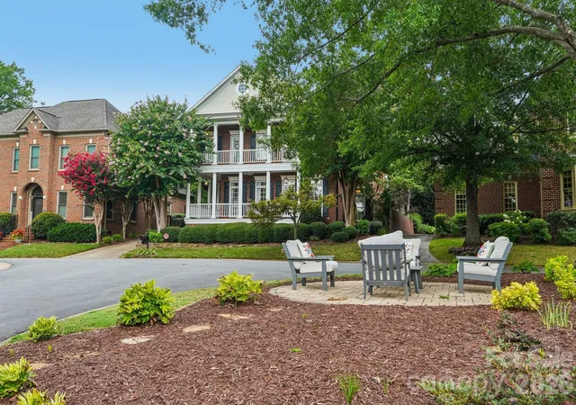 Photo 2 of Single family home for sale at 5401 Haynes Hall Pl, Charlotte, NC 28270 | MLS# 4403065 | Listing updated on 2026-10-06