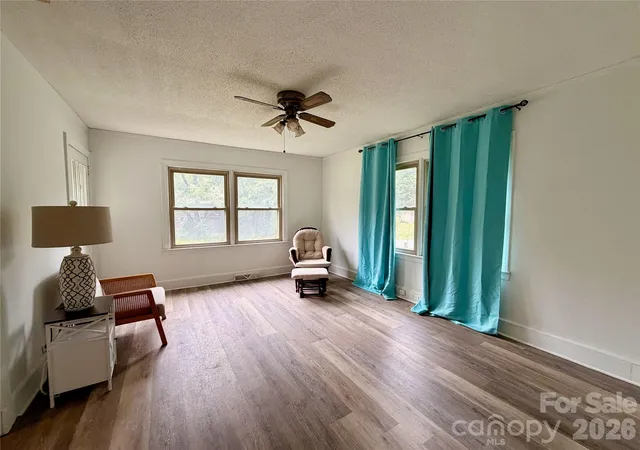Photo 3 of Sale Pending at 2475 Shelton Ave, Statesville, NC 28677 | MLS# 4403093 | Listing updated on 2026-09-01