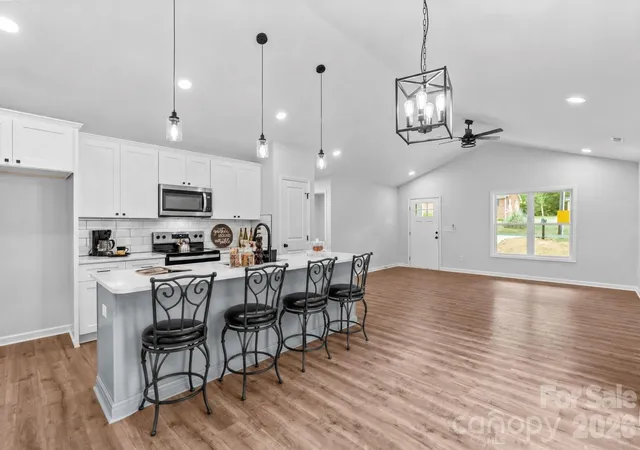 3rd image of 340 Swink Ave, Salisbury, NC 28147 | MLS# 4403094