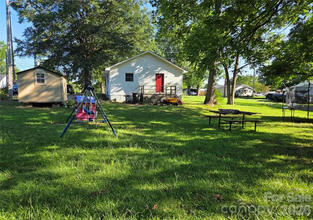 Photo 2 of Single family home for sale at 174 Cannon Ave Nw, Concord, NC 28025 | MLS# 4403096 | Listing updated on 2026-07-17