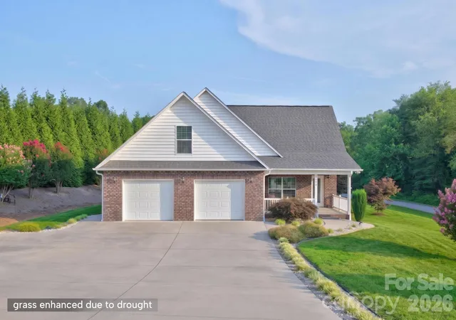 Photo 3 of Single family home for sale at 100 Rivercliff Dr, Hudson, NC 28638 | MLS# 4403098 | Listing updated on 2026-09-28