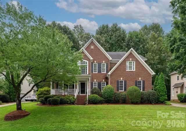 Photo 1 of Single family home for sale at 4034 Nicole Eileen Ln, Charlotte, NC 28216 | MLS# 4403119 | Listing updated on 2026-10-08