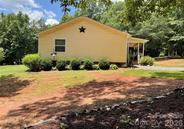Photo 4 of Single family home for sale at 6334 Griffin Rd, Lancaster, SC 29720 | MLS# 4403121 | Listing updated on 2026-10-06
