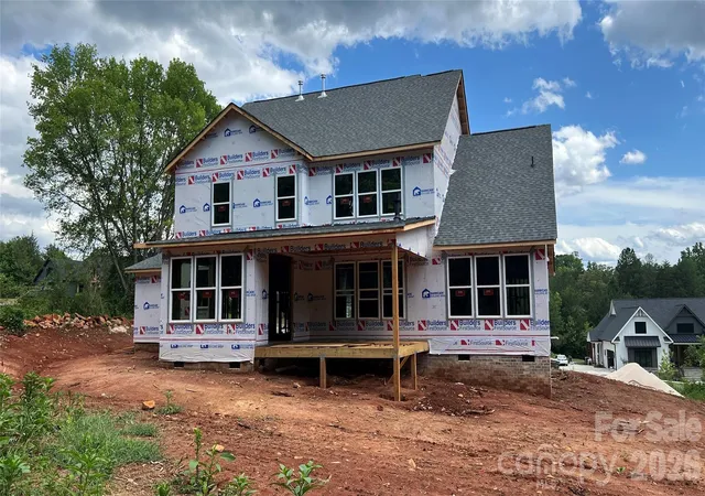 Photo 2 of Single family home for sale at 518 Edmunds Ln, Clover, SC 29710 | MLS# 4403136 | Listing updated on 2026-07-13