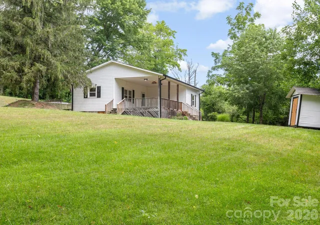 Photo 2 of Single family home for sale at 47 Carolina Mountain Dr, Candler, NC 28715 | MLS# 4403148 | Listing updated on 2026-09-06