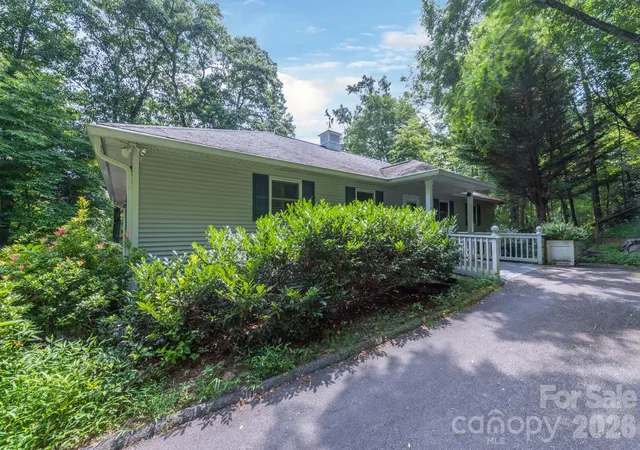 2nd image of 275 Allen Mountain Dr, Black Mountain, NC 28711 | MLS# 4403183