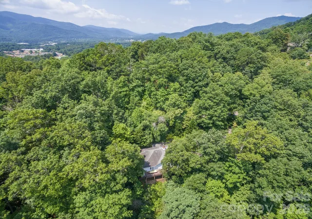30th image of 275 Allen Mountain Dr, Black Mountain, NC 28711 | MLS# 4403183