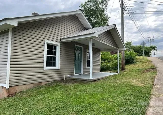 Homes for sale in Lexington, NC | 105 N Pugh St, Lexington, NC 27292 | MLS# 4403192