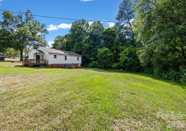 Photo 20 of Single family home for sale at 725 Forest Dr, Rock Hill, SC 29730 | MLS# 4403194 | Listing updated on 2026-09-06