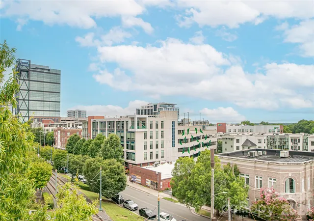 3rd image of 115 E Park Ave #313, Charlotte, NC 28203 | MLS# 4403197