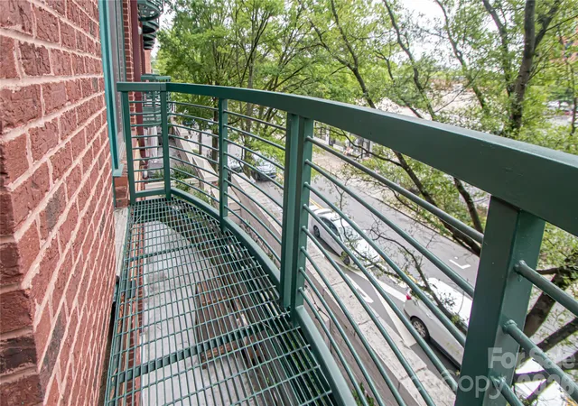 2nd image of 115 E Park Ave, Charlotte, NC 28203