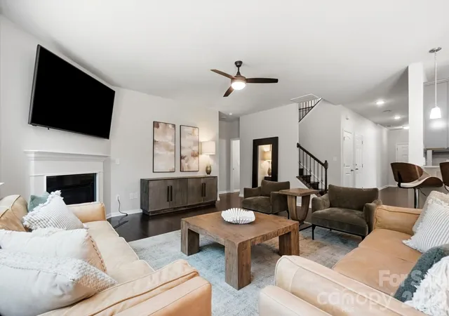 Photo 1 of Single family home for sale at 9815 Caledenia Dr, Huntersville, NC 28078 | MLS# 4403205 | Listing updated on 2026-10-03
