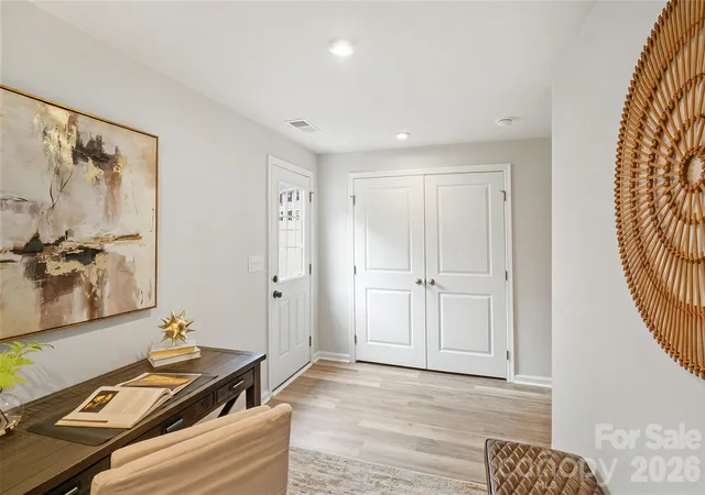 Photo 3 of Townhouse for sale at 907 Taybyn Rd, Fort Mill, SC 29715 | MLS# 4403213 | Listing updated on 2026-10-12