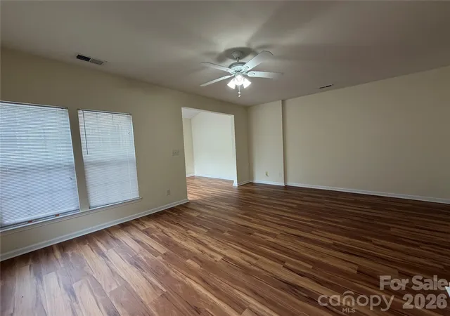Photo 4 of Townhouse for sale at 4873 Prosperity Ridge Rd, Charlotte, NC 28269 | MLS# 4403215 | Listing updated on 2026-09-03