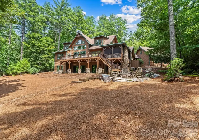 2nd image of 1814 Yellow Fork Trl E, Nebo, NC 28761 | MLS# 4403220