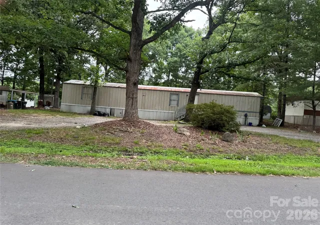 1st image of 13929 Hardwood Pl, Matthews, NC 28105 | MLS# 4403236