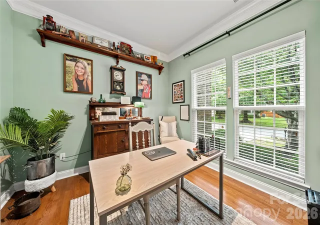 Photo 4 of Single family home for sale at 557 Fair Oaks Dr, Fort Mill, SC 29708 | MLS# 4403239 | Listing updated on 2026-08-24