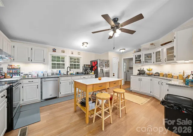 Homes for sale in Spruce Pine, NC | 201 Franklin Village Rd, Spruce Pine, NC 28777 | MLS# 4403269