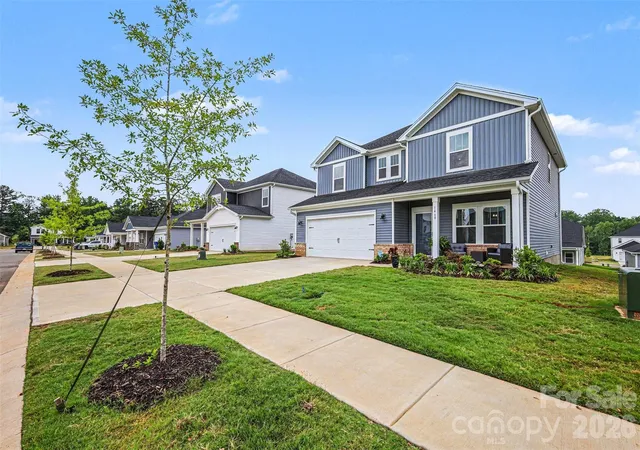Photo 3 of Single family home for sale at 1460 Carthage Dr, Salisbury, NC 28144 | MLS# 4403282 | Listing updated on 2026-08-21