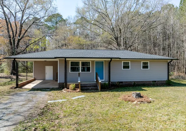 Homes for sale in Mount Gilead, NC | 5028 Nc 109 Hwy S, Mount Gilead, NC 27306 | MLS# 4403285