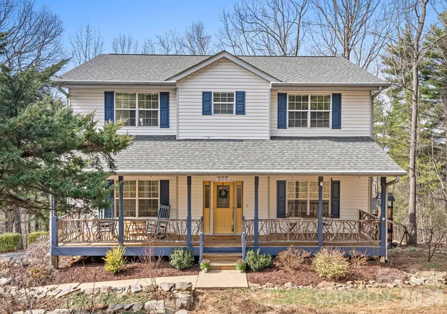 Single family home for sale at 505 Kings Ridge, Asheville, NC 28804 | MLS# 4403305