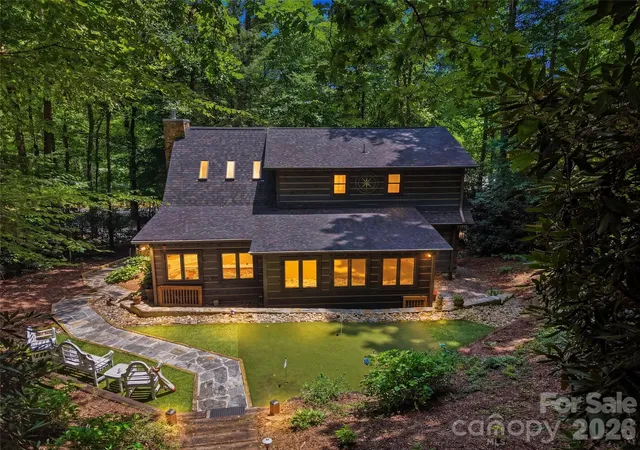 2nd image of 6 Laurel Branch Dr, Black Mountain, NC 28711 | MLS# 4403314